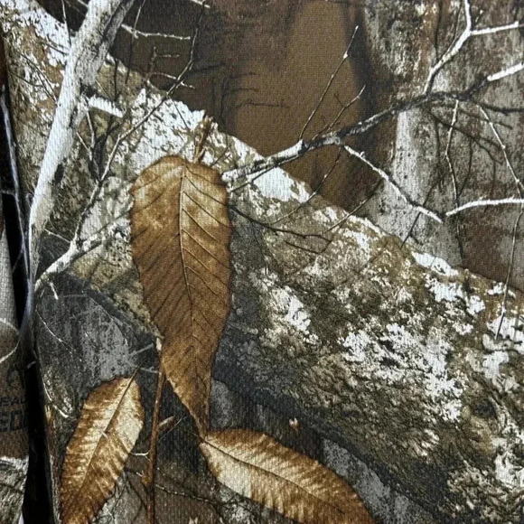 Magellan Size Medium RealTree Edge Camouflage Camo Shirt Outdoors Hunting Green - Picture 4 of 6